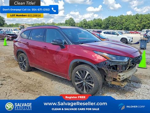 Used 2021 Toyota Highlander XSE AWD/4WD image 5