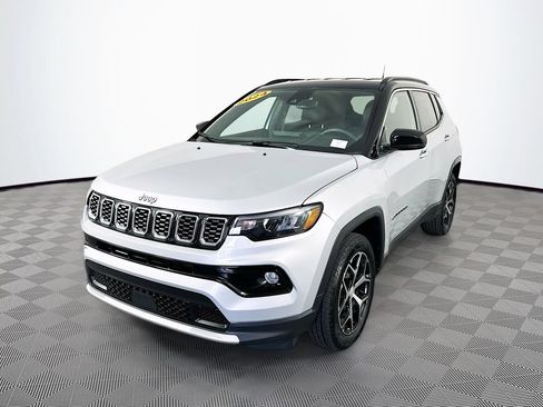 Certified 2024 Jeep Compass Limited AWD/4WD image 5