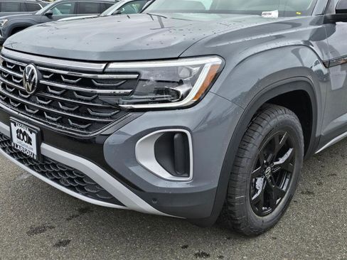 New 2026 Volkswagen Atlas Peak Edition AWD/4WD image 9