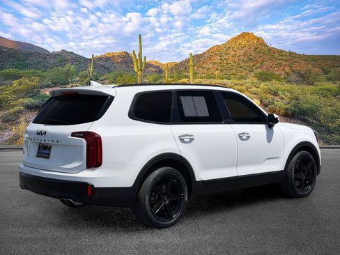 Used 2023 Kia Telluride S w/ S Sunroof Package AWD/4WD image 4