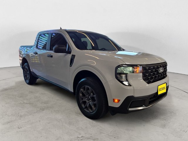 Certified 2025 Ford Maverick XLT w/ Equipment Group 302A AWD/4WD image 3