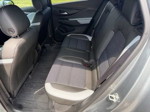 Used 2024 Buick Envista Preferred w/ Convenience I Package FWD image 31