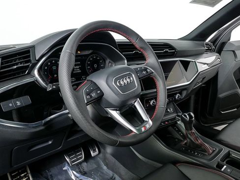 Used 2025 Audi Q3 2.0T Premium Plus w/ Premium Plus Package image 4