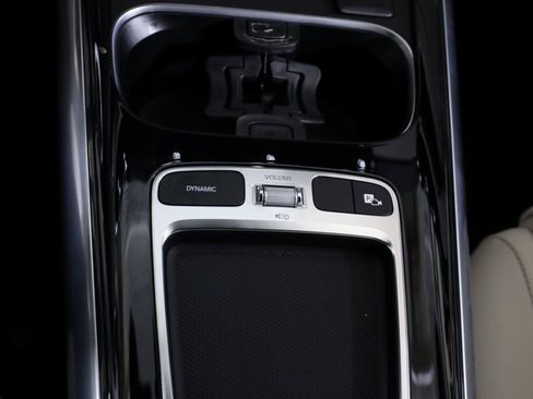 Certified 2026 Mercedes-Benz GLA 250 4MATIC image 27