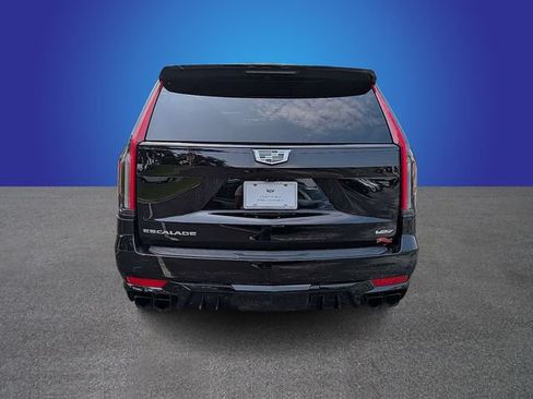 Certified 2023 Cadillac Escalade V w/ Heavy-Duty Trailer Package AWD/4WD image 4