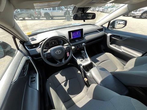 Used 2024 Toyota RAV4 LE AWD/4WD image 16