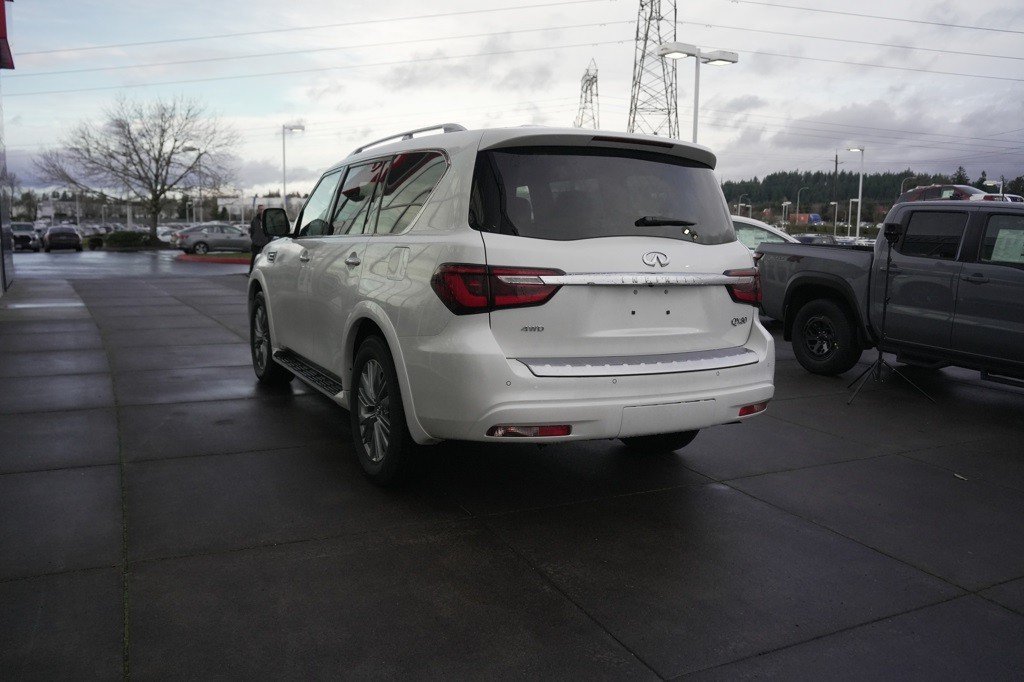 Used 2024 INFINITI QX80 Luxe AWD/4WD image 7
