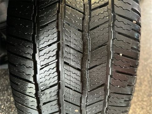 Used 2023 GMC Yukon XL Denali Ultimate image 11