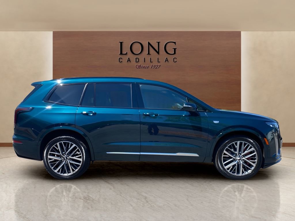 Certified 2025 Cadillac XT6 Sport w/ Platinum Package AWD/4WD image 6