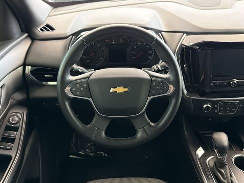 Used 2023 Chevrolet Traverse LT FWD image 27