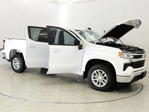 Used 2023 Chevrolet Silverado 1500 LT AWD/4WD image 9
