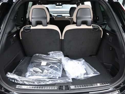 New 2026 Volvo XC90 B5 Core image 19