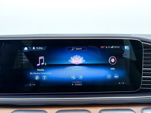 Used 2022 Mercedes-Benz GLE 350 4MATIC w/ 3rd Row Seat Package image 26