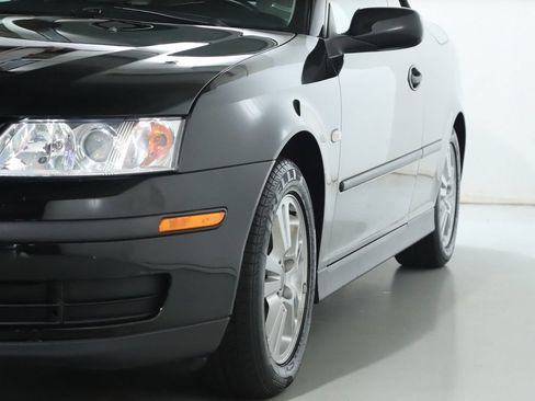 Used 2005 Saab 9-3 Linear FWD image 4