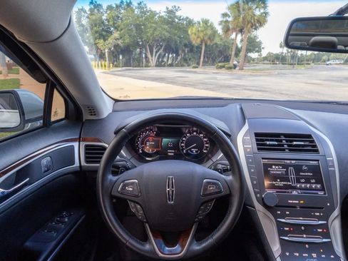 Used 2016 Lincoln MKZ w/ Equipment Group 300A Reserve FWD image 22