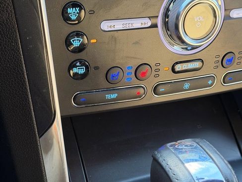 Used 2017 Ford Explorer Limited image 23