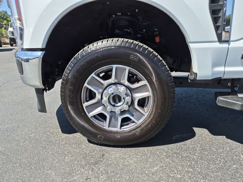 Certified 2026 Ford F250 Lariat AWD/4WD image 13
