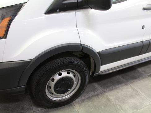 Used 2018 Ford Transit 250 130 Low Roof image 34