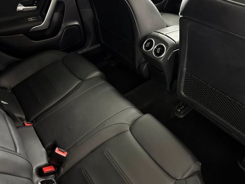 Used 2020 Mercedes-Benz CLA 250 image 18