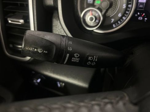Used 2020 RAM 1500 Big Horn AWD/4WD image 18