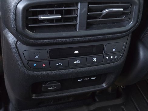 Used 2025 Honda Ridgeline Black Edition image 13