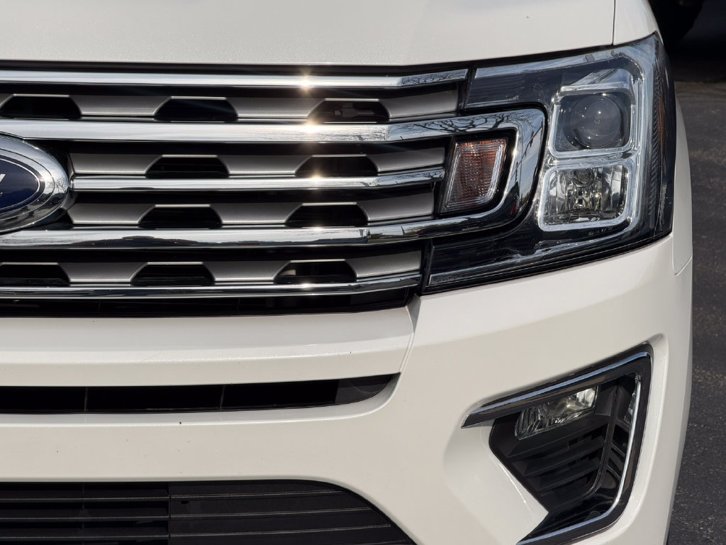 Used 2020 Ford Expedition Limited w/ Equipment Group 301A AWD/4WD image 23