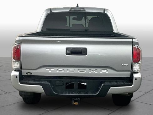 Used 2023 Toyota Tacoma TRD Sport w/ Technology Package AWD/4WD image 5