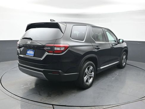 Used 2023 Honda Pilot EX-L image 6