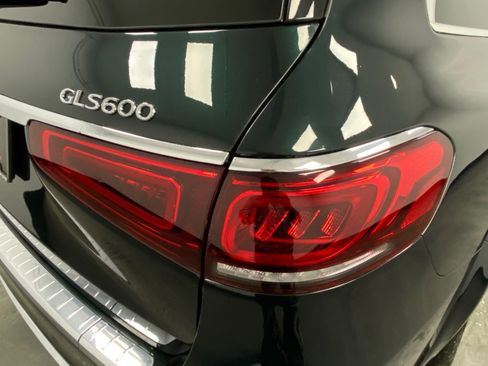 Used 2021 Mercedes-Benz Maybach GLS 600 4MATIC image 15