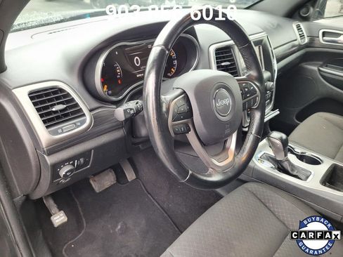 Used 2020 Jeep Grand Cherokee Laredo image 27