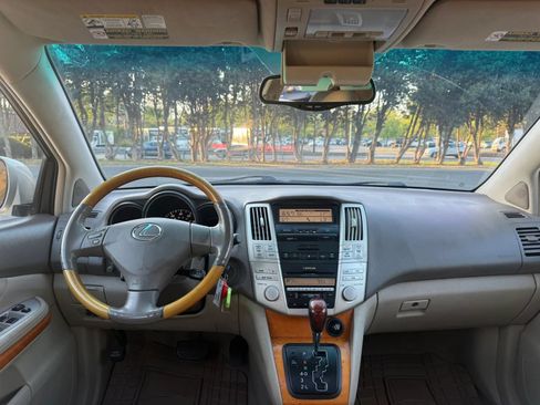 Used 2005 Lexus RX 330 FWD image 10