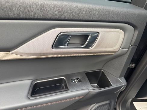 New 2026 Ford Explorer Active w/ Active Comfort Package image 11