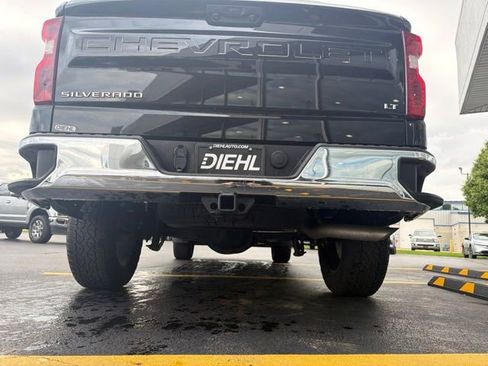 Used 2025 Chevrolet Silverado 1500 LT AWD/4WD image 9