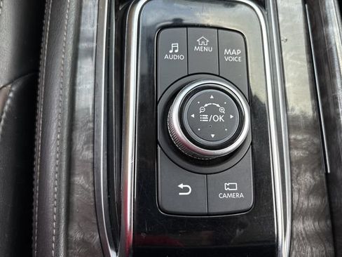 Used 2021 Nissan Armada Platinum w/ Captain's Chairs Package RWD image 9