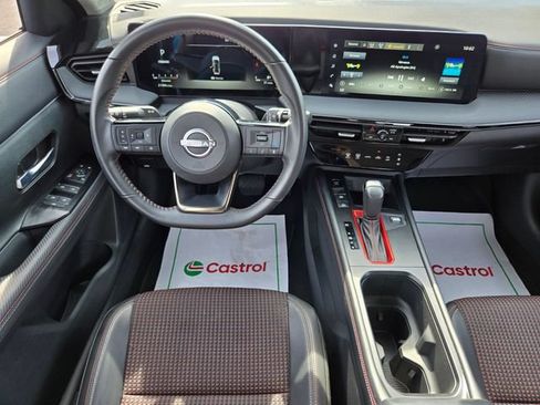 Used 2025 Nissan Kicks SR AWD/4WD image 14