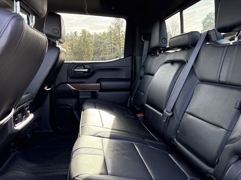 Used 2019 Chevrolet Silverado 1500 High Country w/ Z71 Off-Road Package image 15