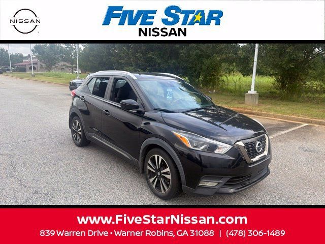 Used 2020 Nissan Kicks SR FWD image 1