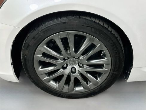 Used 2016 Lexus LS 460 w/ Comfort Package RWD image 32