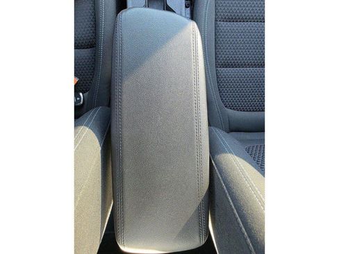 Used 2022 Chevrolet Bolt EUV LT w/ Comfort Package image 20