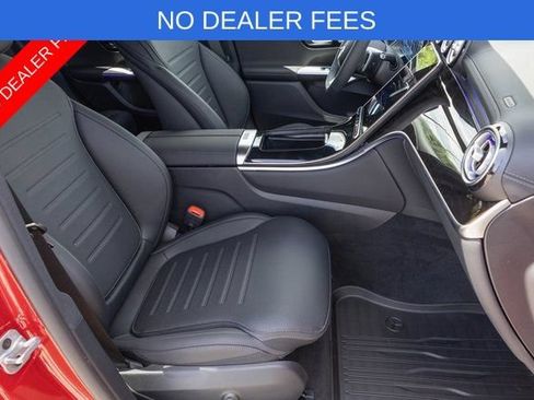Certified 2025 Mercedes-Benz GLC 300 4MATIC image 21