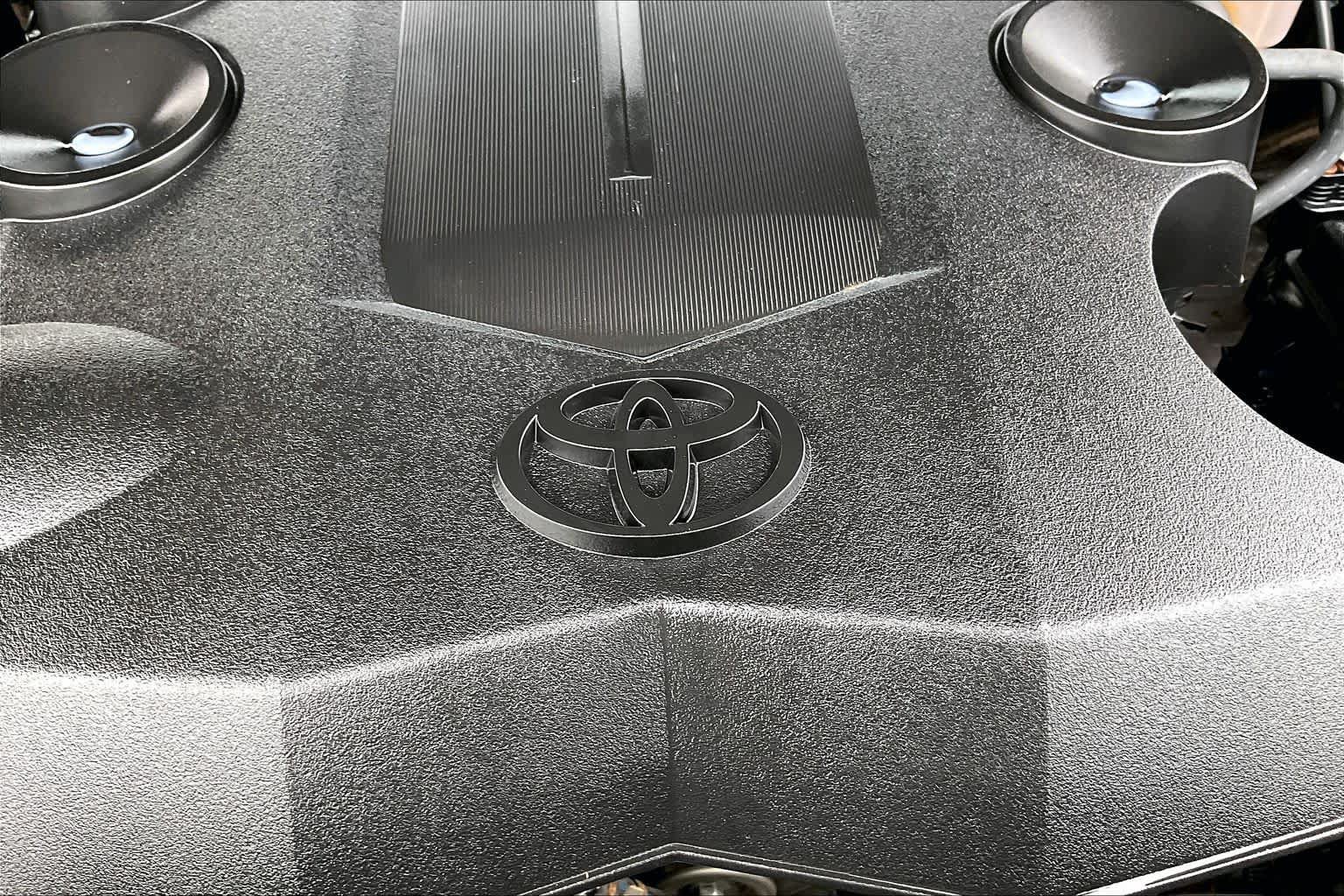 Used 2019 Toyota 4Runner SR5 Premium RWD image 32