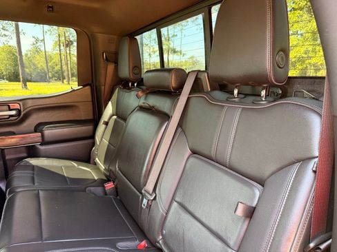 Used 2022 Chevrolet Silverado 1500 High Country w/ LPO, Dark Essentials Package AWD/4WD image 29