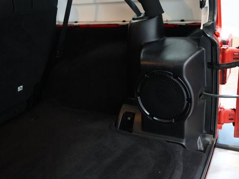 Used 2012 Jeep Wrangler Unlimited Sahara w/ Dual Top Group AWD/4WD image 13