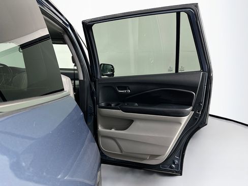 Used 2017 Honda Pilot EX-L image 32