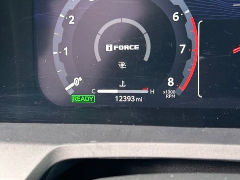 Used 2025 Toyota Tacoma TRD Sport w/ TRD Sport Upgrade Package image 30