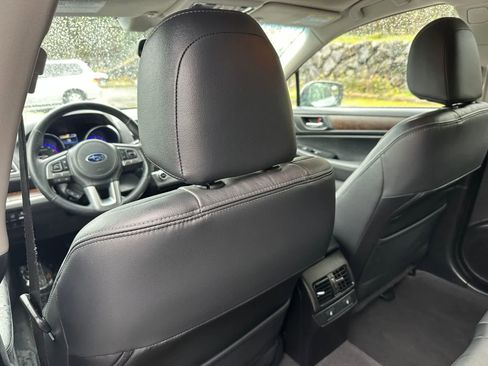 Used 2016 Subaru Outback 2.5i Limited image 10