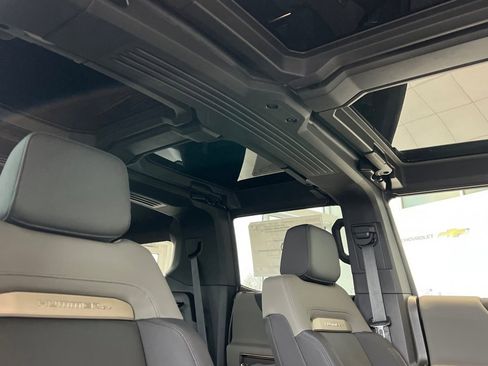 New 2025 GMC Hummer EV 2X image 14