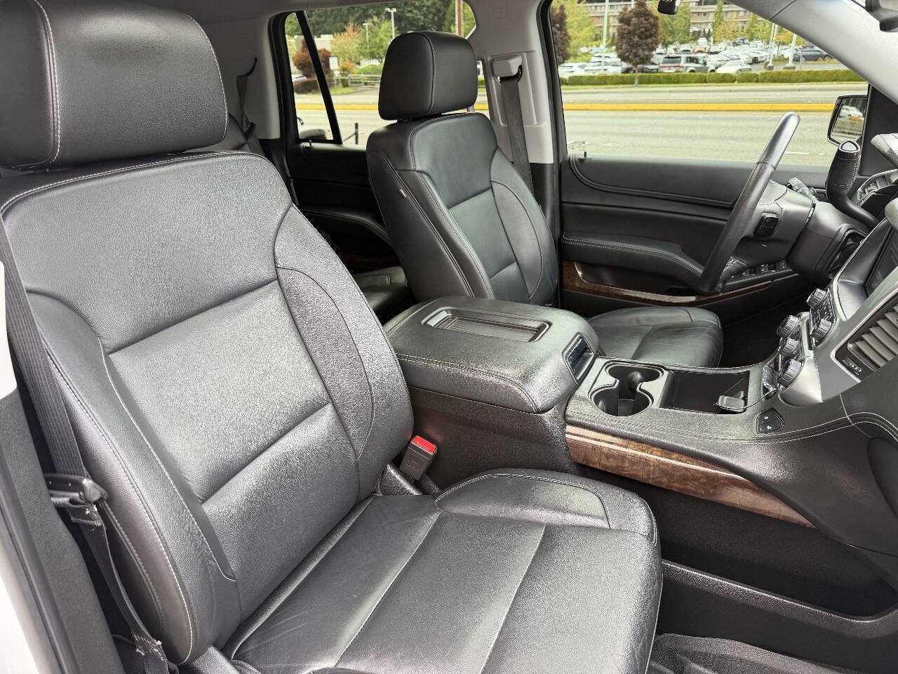 Used 2018 Chevrolet Tahoe LT w/ Luxury Package AWD/4WD image 22