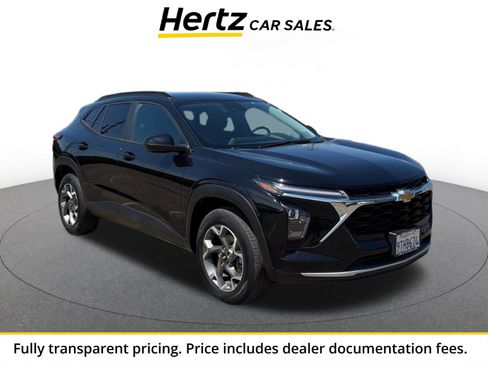Used 2025 Chevrolet Trax LT w/ LT Convenience Package FWD image 1