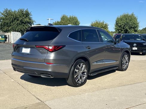 Used 2024 Acura MDX w/ Technology Package AWD/4WD image 2